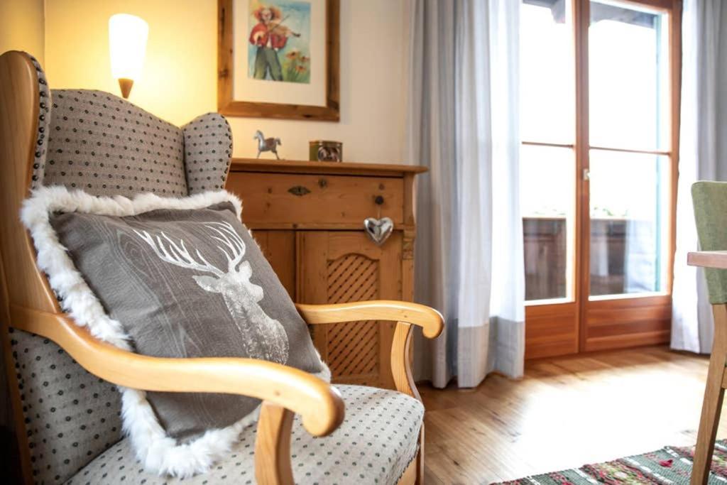 Haus Weidmannsheil - Wohnen Im Romantischen Forsthaus Верфен Екстериор снимка