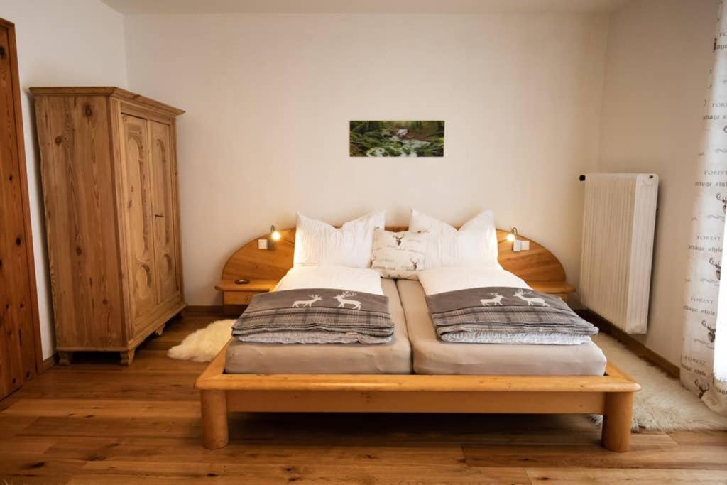 Haus Weidmannsheil - Wohnen Im Romantischen Forsthaus Верфен Екстериор снимка